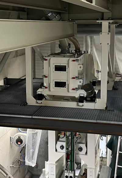 Hull Separation